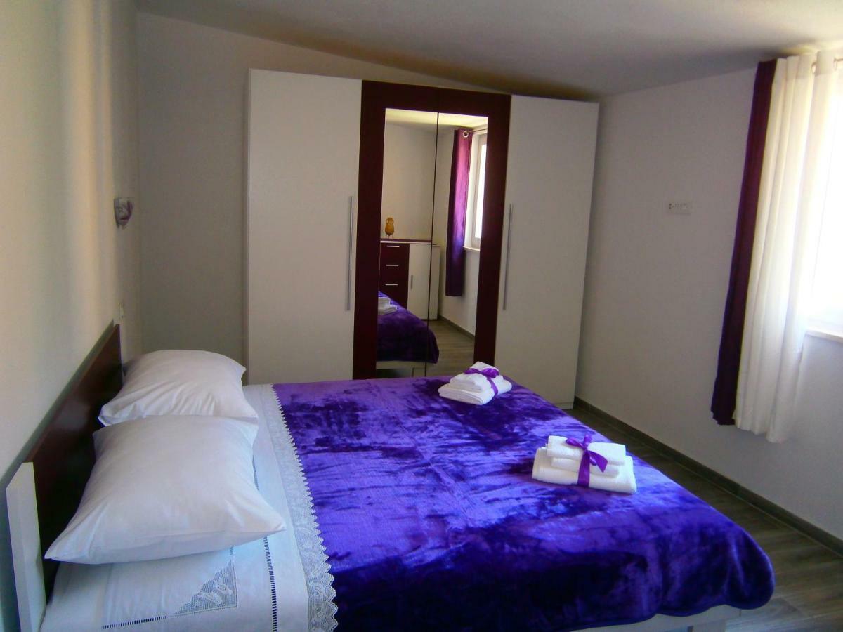 Apartment Willy คอมีชา ภายนอก รูปภาพ