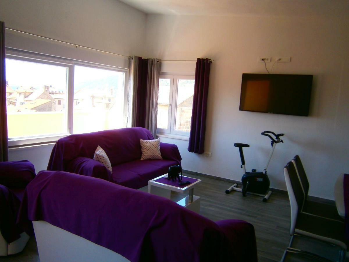 Apartment Willy คอมีชา ภายนอก รูปภาพ
